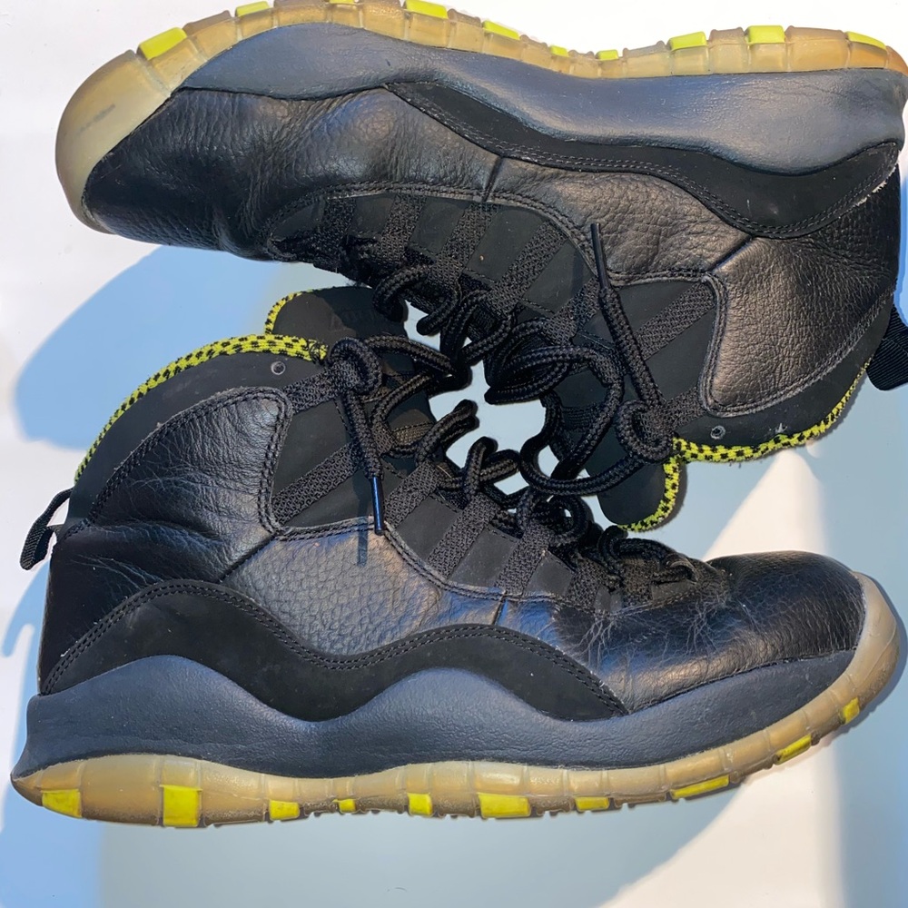 Jordan ‘venom’ retro 10- Nike air Jordan x🔥